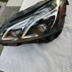 2014 2016  Mercedes E350 Headlight 