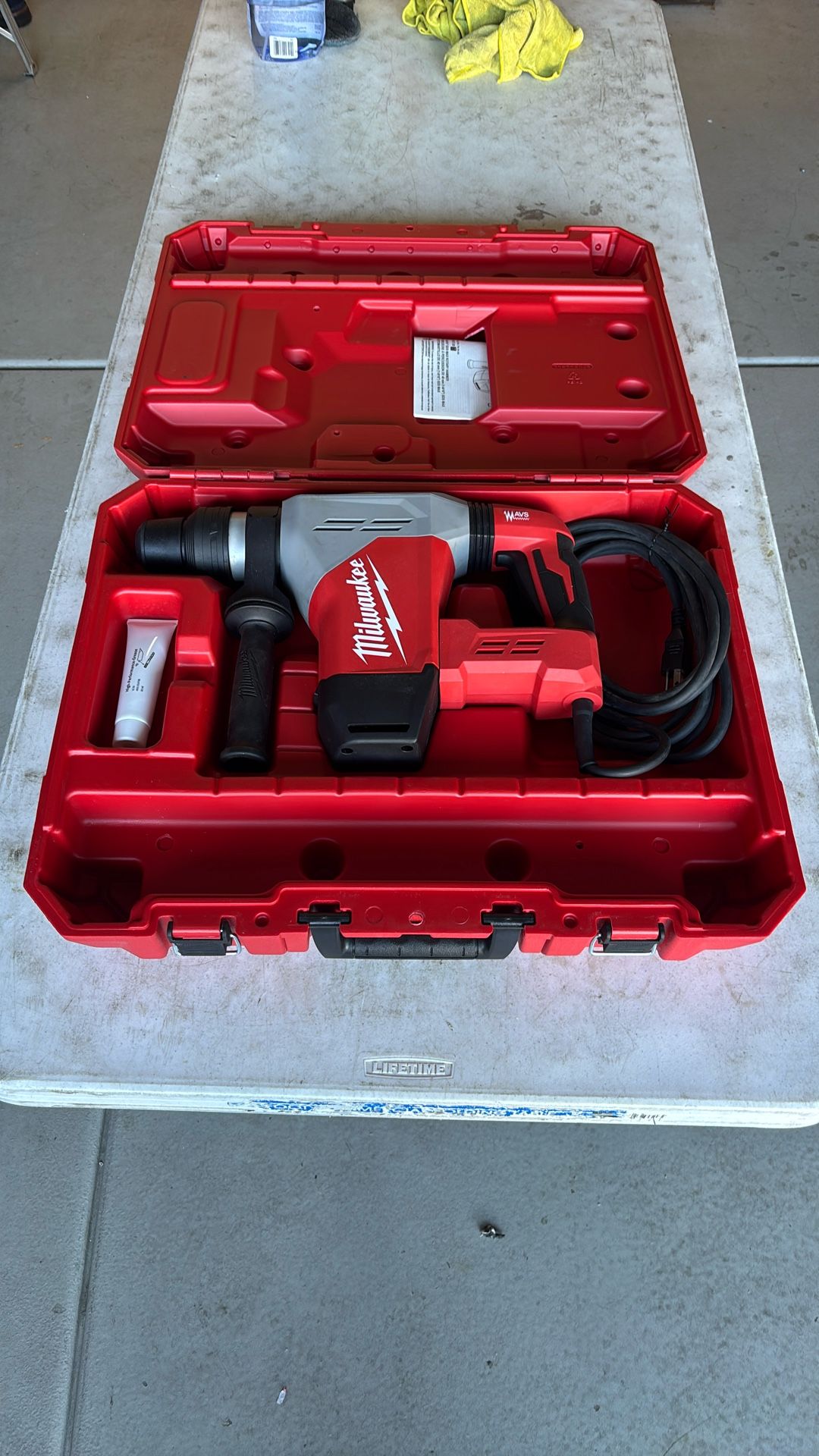 Milwaukee 1-9/16 SDS Max Rotary Hammer