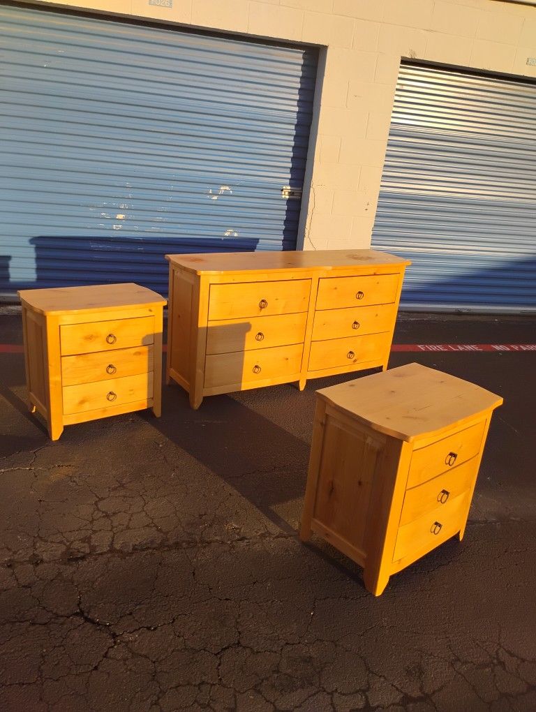 Solid Wood Dresser Nightstands Bedroom - Delivery Available