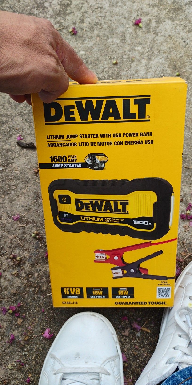 DeWalt Car Jumper