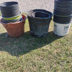 Lot Of 36 Plastic Pots 