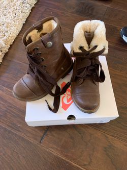 Roxy girl size 12 brand new boots