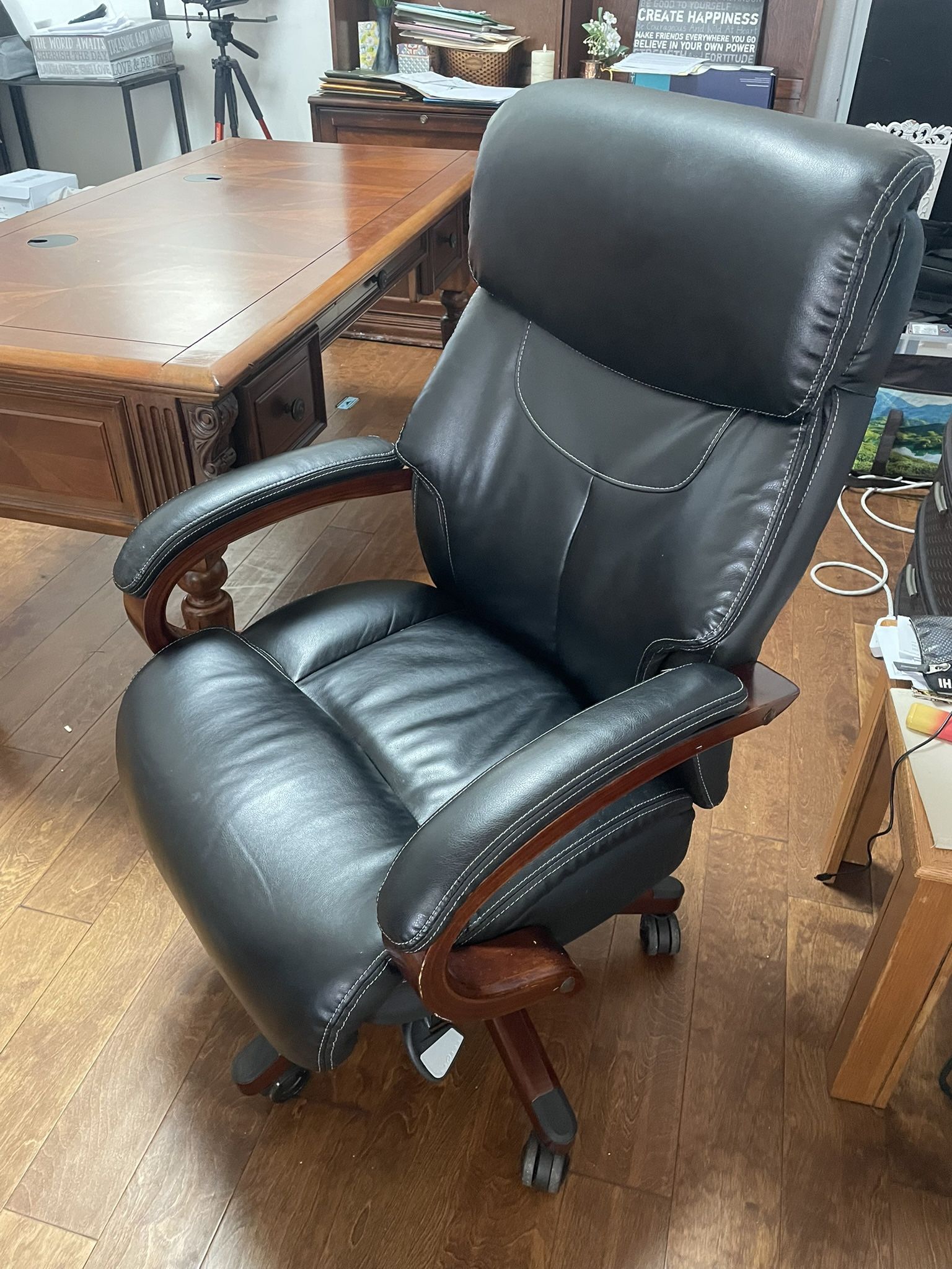 La-Z-Boy Bradley Bonded Leather Executive Chair