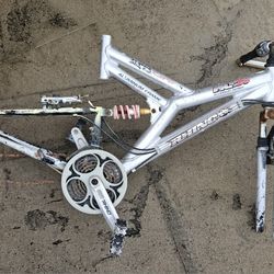 rhino bicycle frame aluminium 21 speed shimano mountain bike electric gas conversion $35