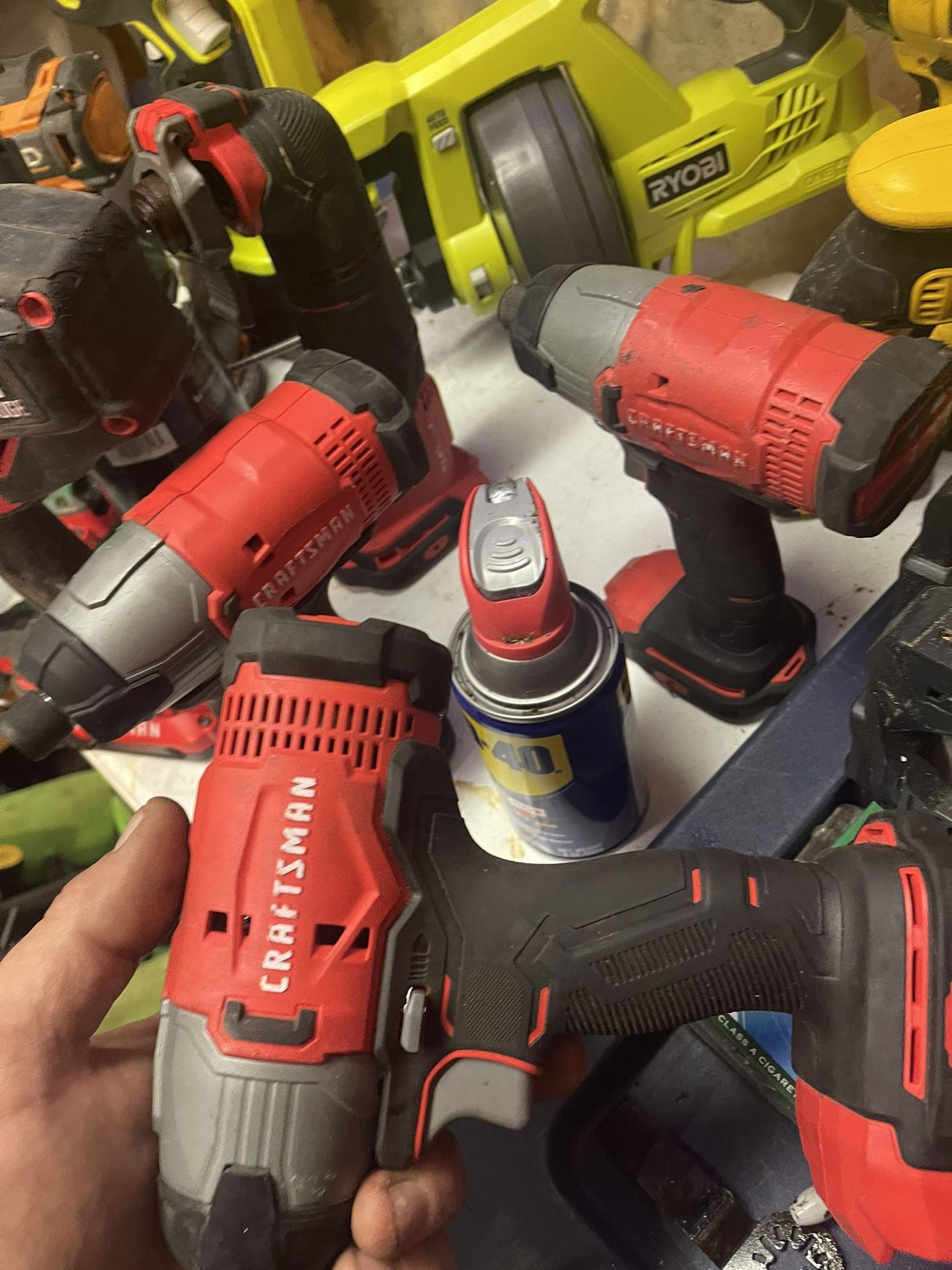 CRAFTSMAN 20 VOLT!!!! 3 IMPACTS MUILTOOL 3 BATTERIES CHARGER NAIL GUN