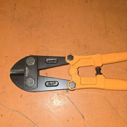 Bolt cutters 24 inches