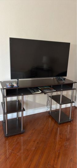 Samsung Smart TV + Media Console/Stand – Full Setup
