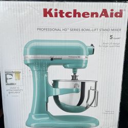 Kitchen Aid 5 Qt Mixer $400 