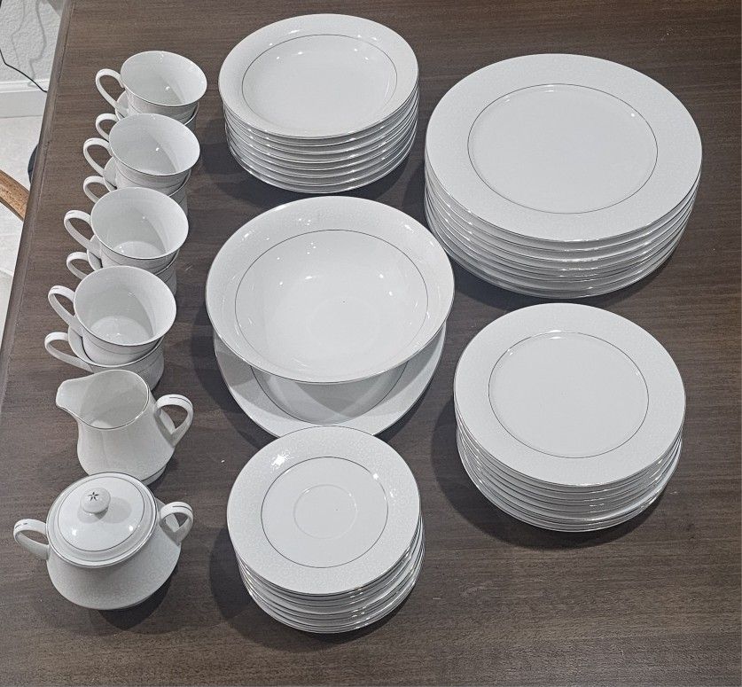 44 PC Wedding China Set