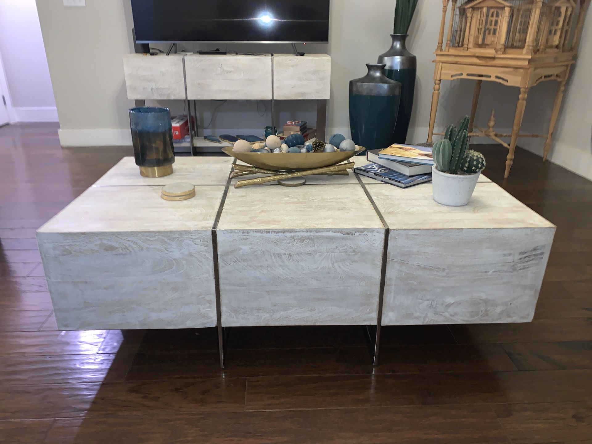 Z Gallerie for Sale in Houston, TX OfferUp