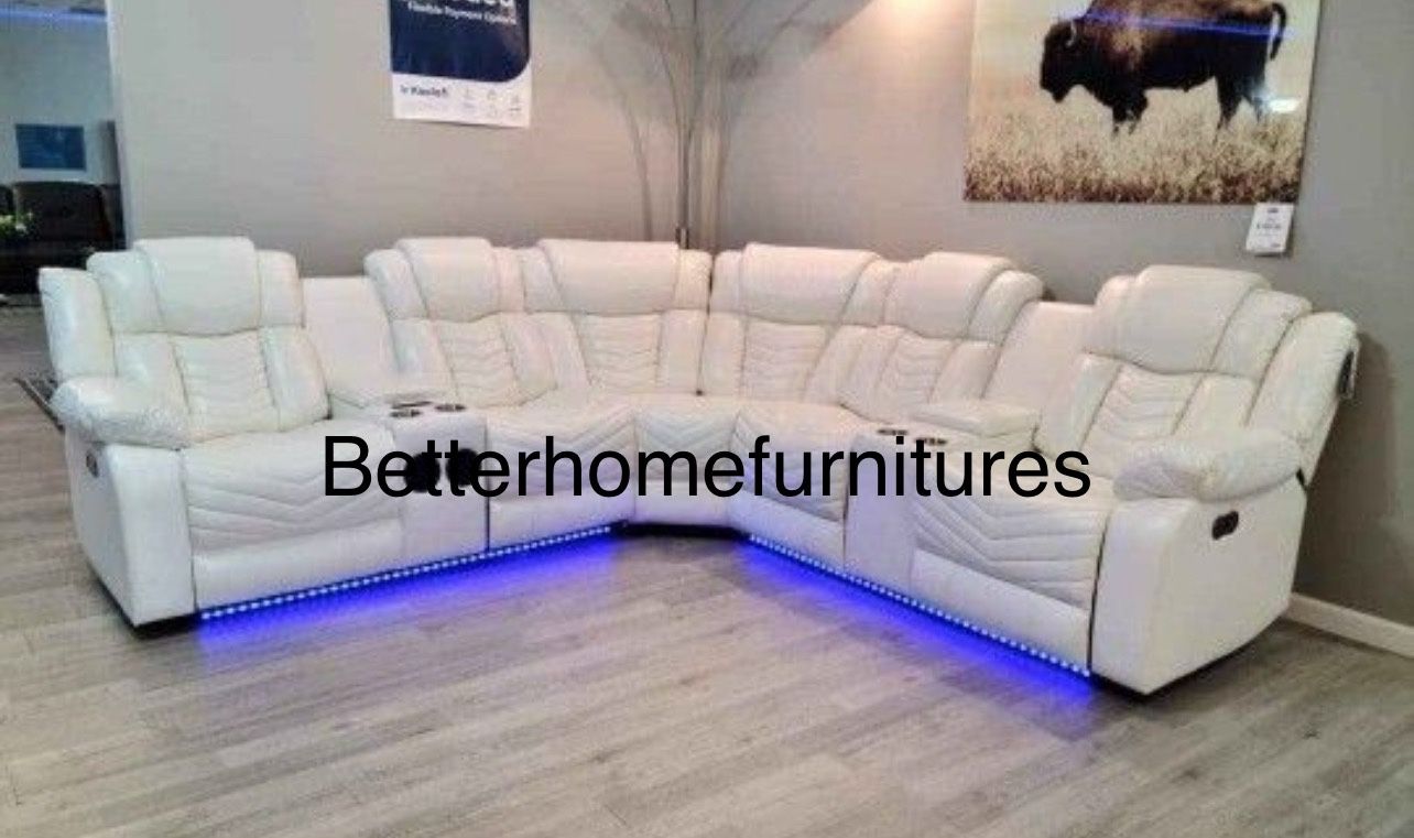 New Sectional In Box 📦 Finance Available No Credit Needed