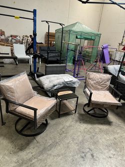 New 3 Pcs Outdoor Patio Swivel Chair and Table Conversation Set
