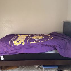 Twin Bed 