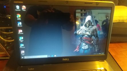 Dell i3 laptop 500g hd 4g ram w10