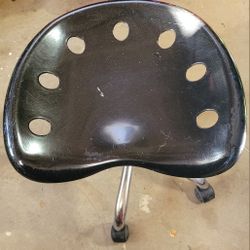 Rolling Garage Stool