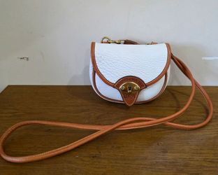 Vintage Dooney and bourke Mini white Pebbled Leather/ Tan trim Crossbody bag