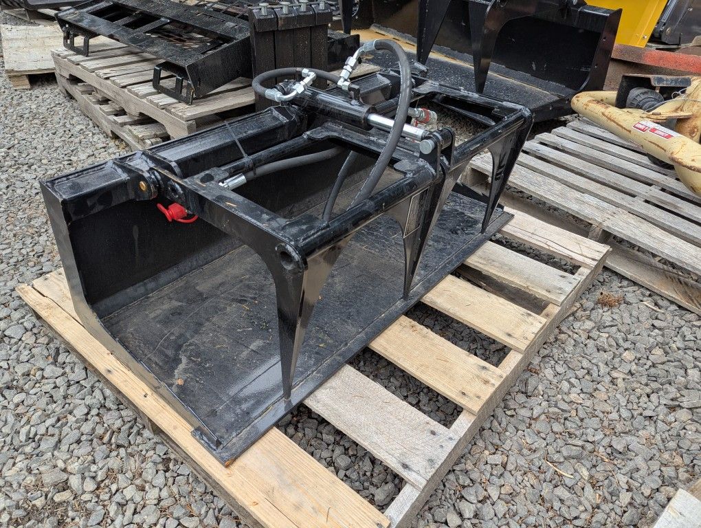 44" Mini Skid Steer Grapple Bucket
