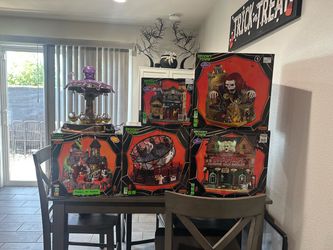 Lemax Halloween spooky town