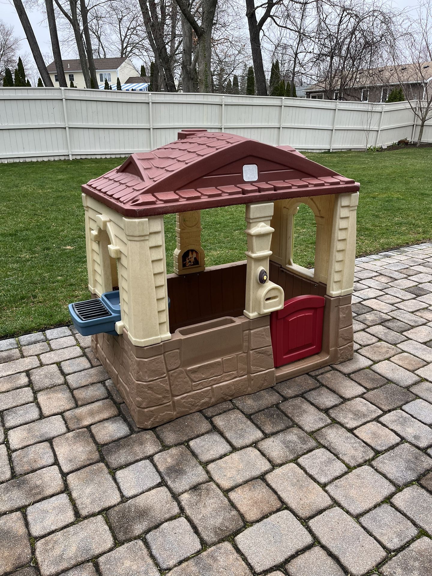 Step2 Kids Outdoor Cottage Playhouse
