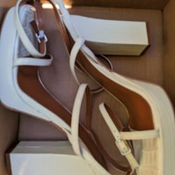 New, Marc Fisher LTD Block Platform Heels
