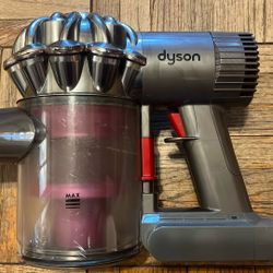 Dyson Vacuum V6 Good suction