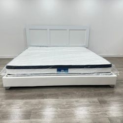 QUEEN SIZE BED WITH MATTRESS  