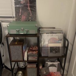 Vinyl Shelf 