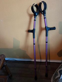 Forearm Crutches