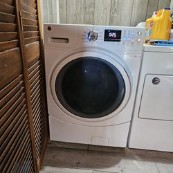 GE Stackable Washer & Dryer