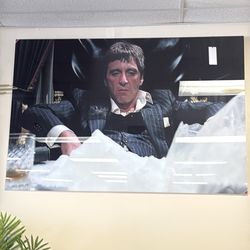 Beautiful Scarface glass wall piece