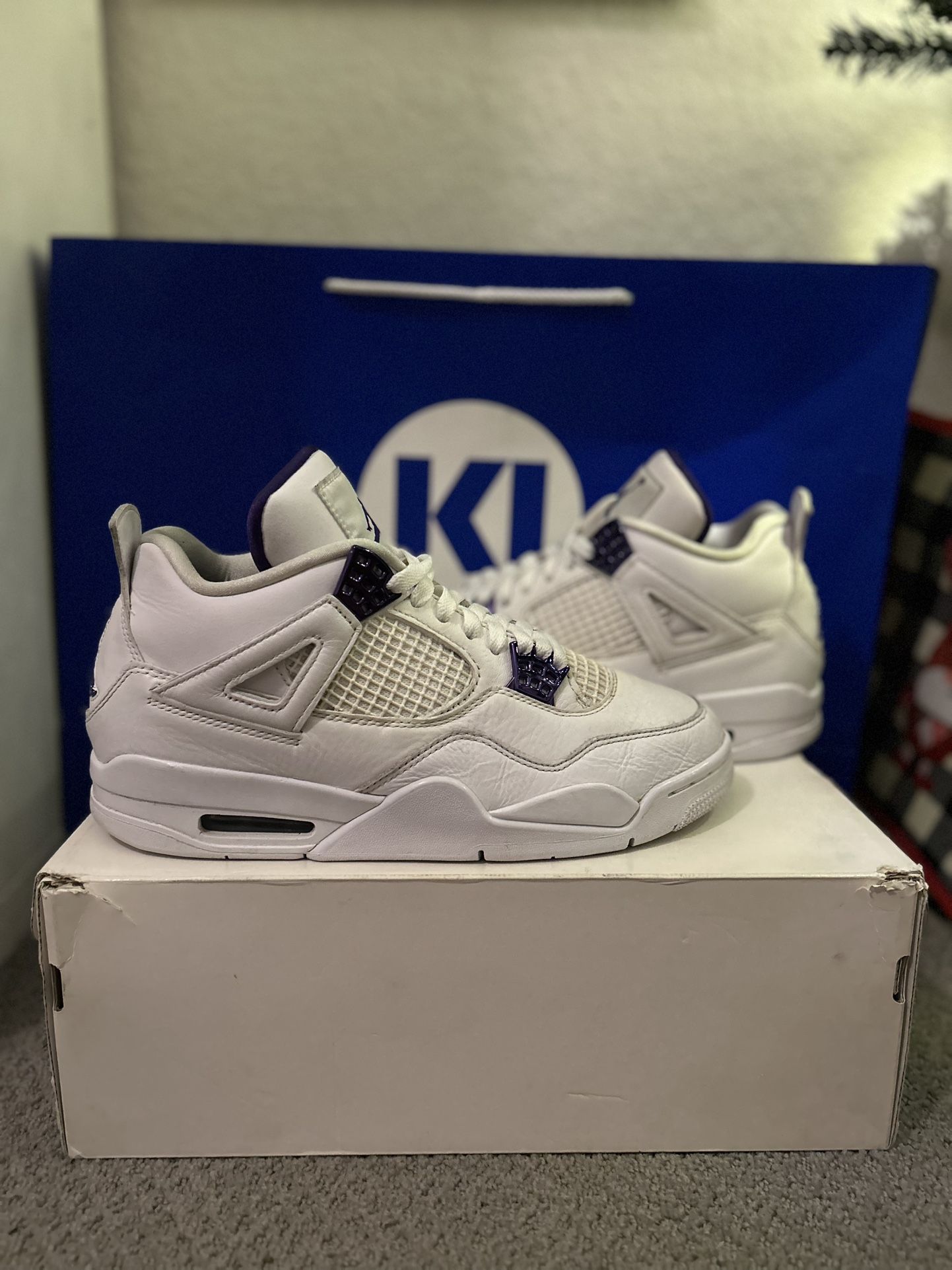 JORDAN 4 “Metallic Purple”