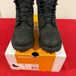 Kid's Timberland 6" Waterproof Boot (Located in Woonsocket)