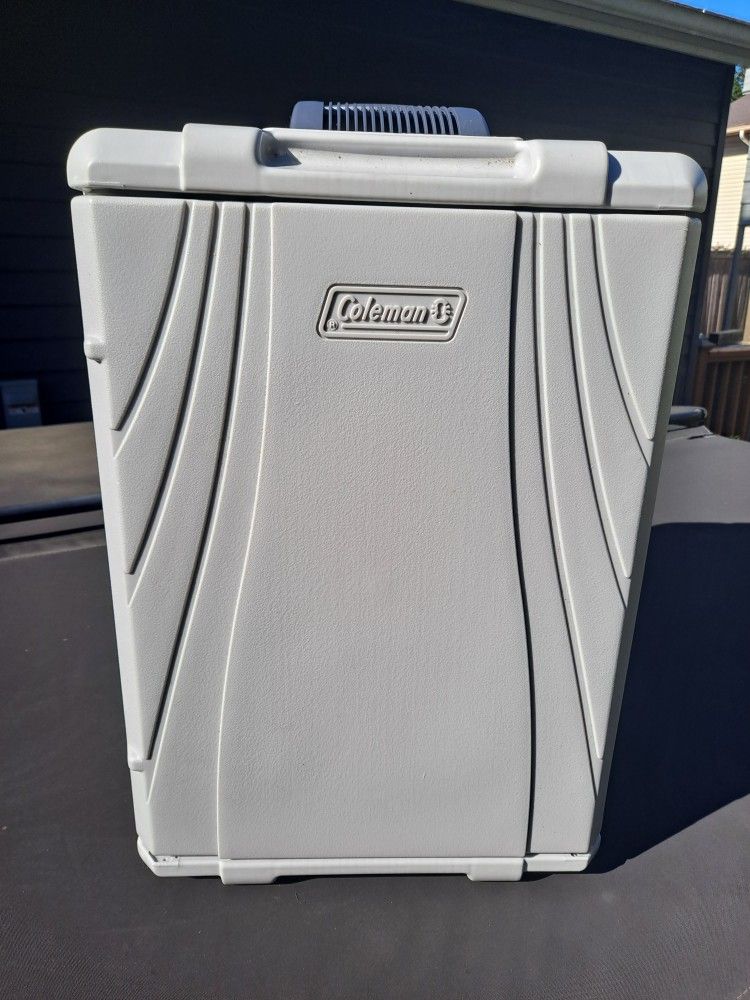 40 Quart Coleman Electric Cooler