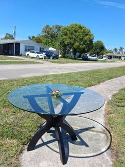 Dinning table