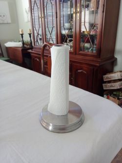 Paper towel holder