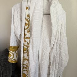 XL White Versace Robe