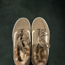 Authentic Never Worn Vans Fleece Leopard Lining 