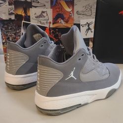 Authenticity Guarantee
Jordan Max Aura 2 Medium Grey CK6636-012 Men's Size 11