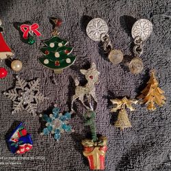 Assorted  Vintage Christmas Lapel Pins