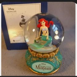 Ariel - The Little Mermaid Snowglobe *Disney Showcase Collection*