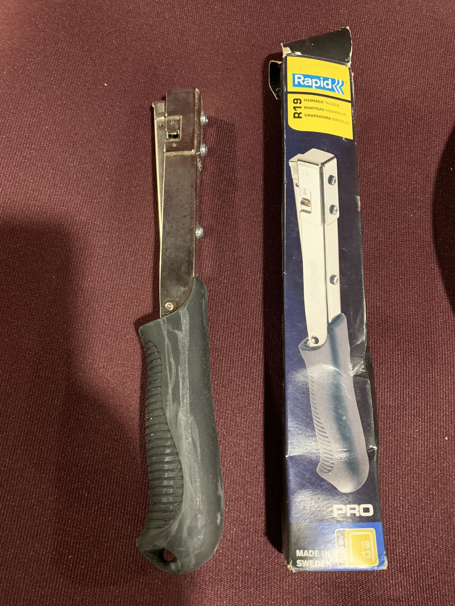 Hammer Tacker
