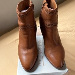 Boots Aldo$10