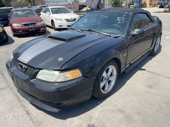 2000 Ford Mustang