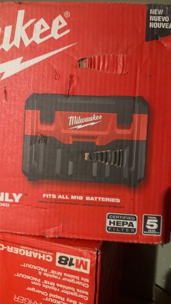 M18 Milwaukee vacuum