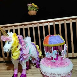 Piñata Y Decoración De Unicornio