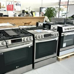 Prices START at $499-Various GAS and Electric Ranges-Scratch N Dent