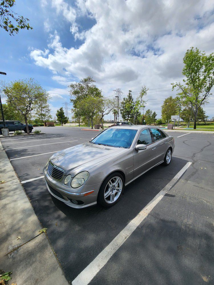 Mercedes 2003 E55 AMG