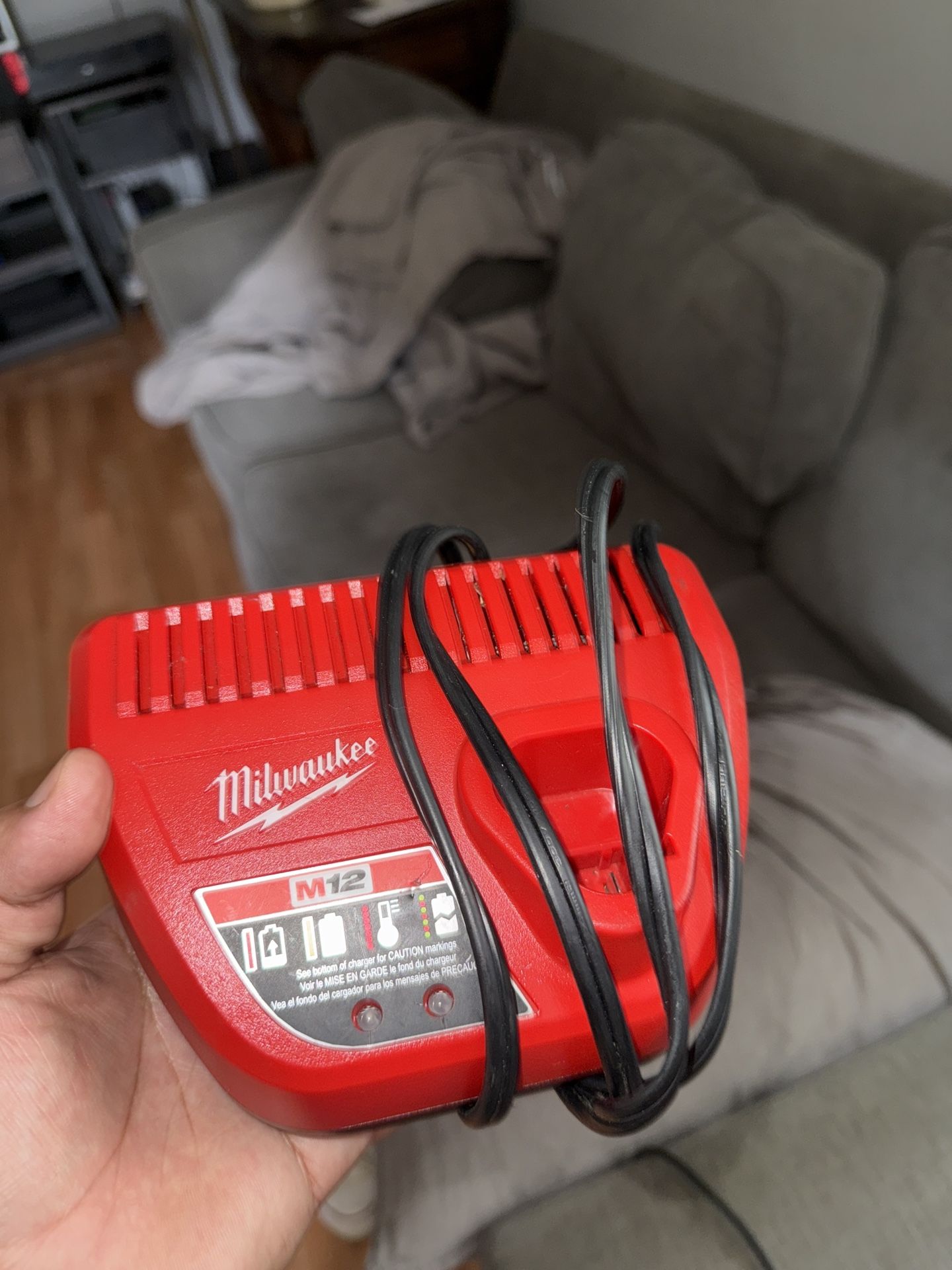 Milwaukee M12 Charger