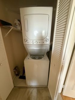 GE Stack Washer/Dryer