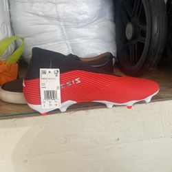 NEMZIZ Soccer shoes Size 11